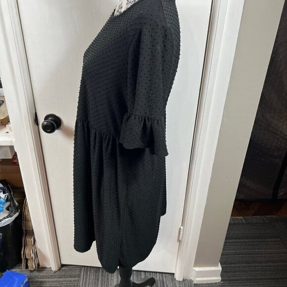 Dee Elly black Swiss dot knee length dress with short bell sleeves - Picture 4 of 8